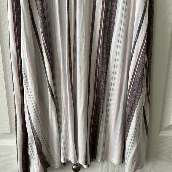 Super cute and comfortable summer dress with pockets - Picture 3 of 4